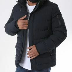 Offres 🧨 Doudoune Capuche Sicario Juarez Bleu Marine de Redskins 🔥