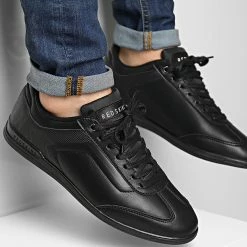 Coupon 😀 Baskets Agera YK25102 Noir de Redskins 😀