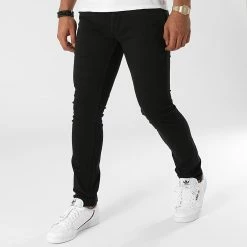 Meilleure vente 🔔 Pantalon Chino Cody 2 Mahevan Noir de Redskins 🎉