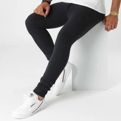 Nouveau 🔥 Pantalon Jogging Rza Poster Bleu Marine de Redskins 👍 -Redskins Soldes redskins 276901 RZA POSTER NAVY 20210803T140600 03