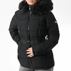 Acheter ❤️ Doudoune Capuche Fourrure Femme Minaj Future Noir de Redskins 😀