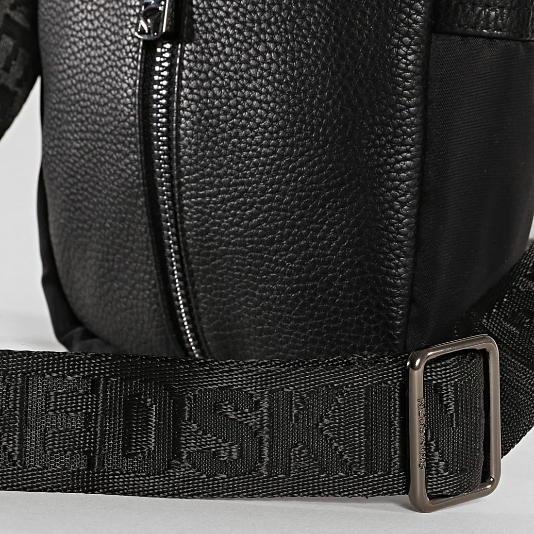 Les meilleures critiques de 🥰 Sacoche Open Noir de Redskins ⌛ 5 Les meilleures critiques de 🥰 Sacoche Open Noir de Redskins ⌛ – Image 3