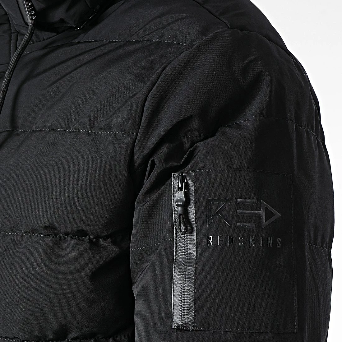 Offres 👍 Doudoune Capuche Sicario Juarez Noir de Redskins 😉 4 Offres 👍 Doudoune Capuche Sicario Juarez Noir de Redskins 😉 – Image 2